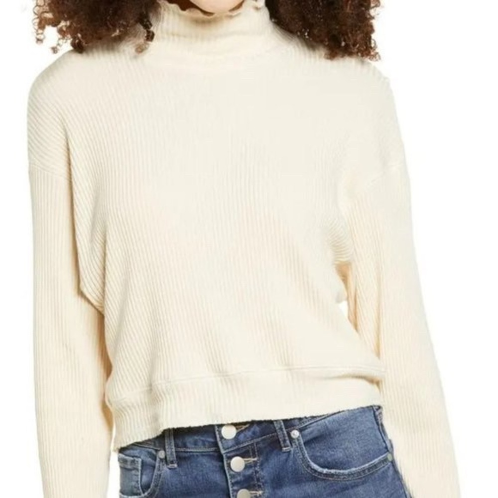 la la land Creative Co. Lettuce Hem Ribbed Mock Neck Top